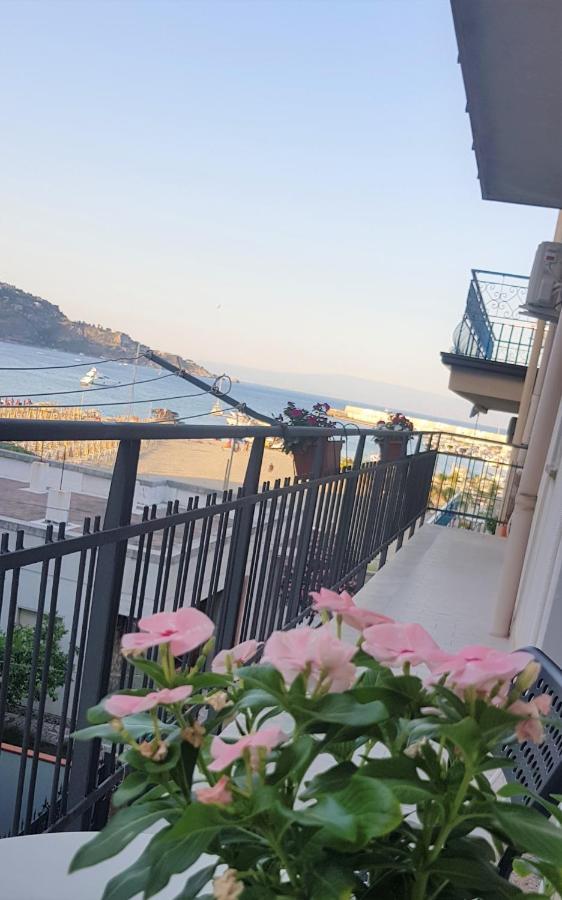B&B La Costa Di Naxos Giardini-Naxos Exterior foto